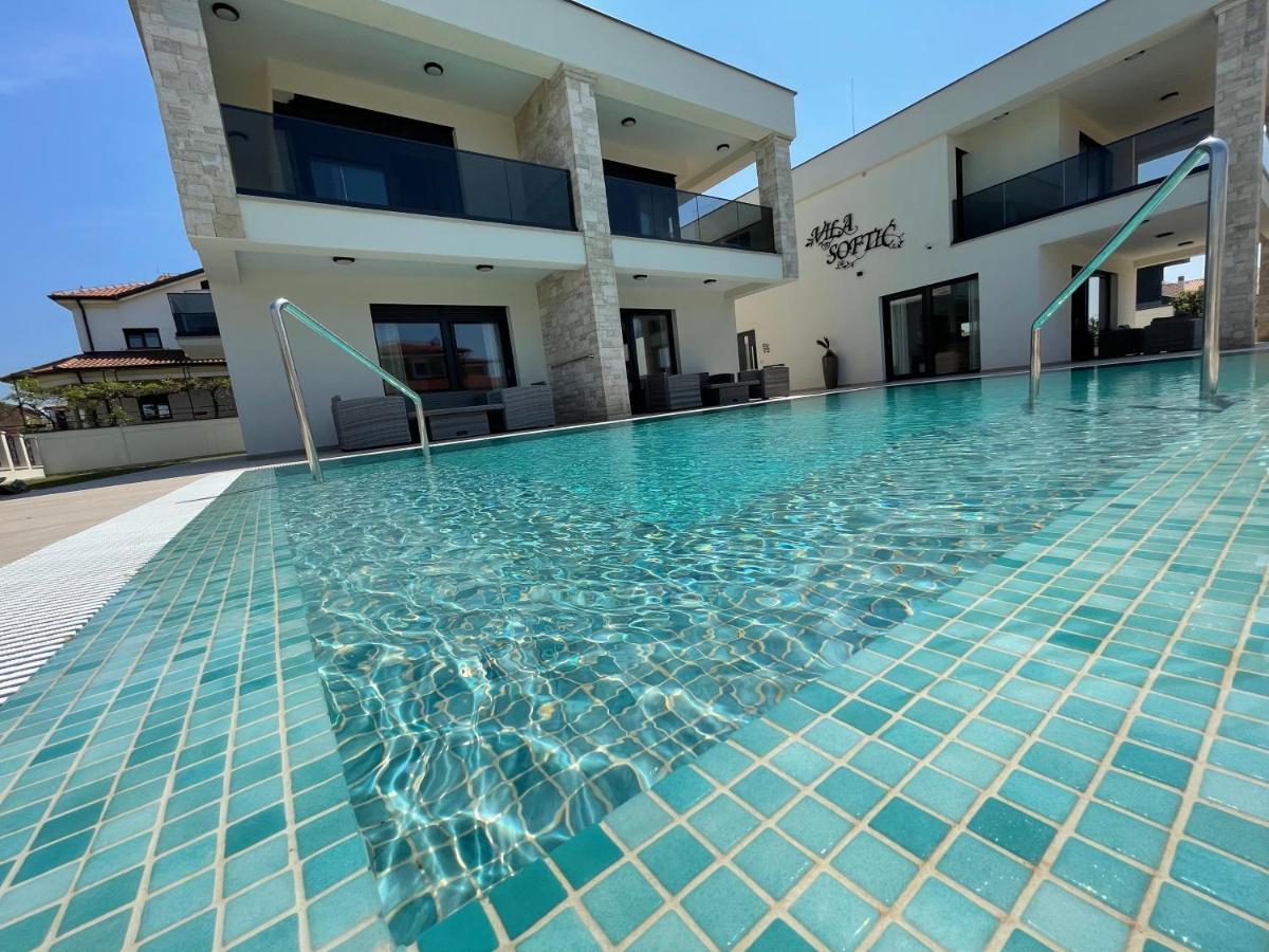 Vila Softic Azra Umag Exterior photo